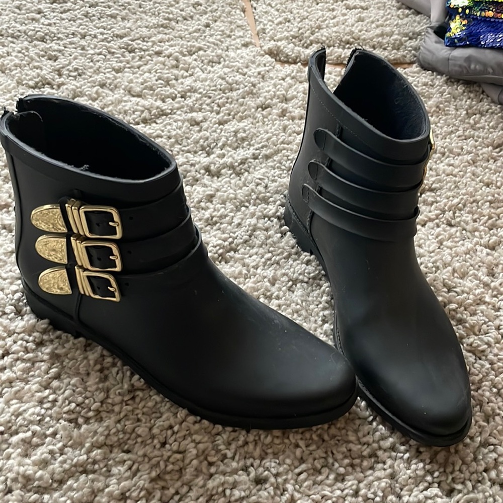 Loeffler randall buckle ankle rain boots. Good condition. Work few times